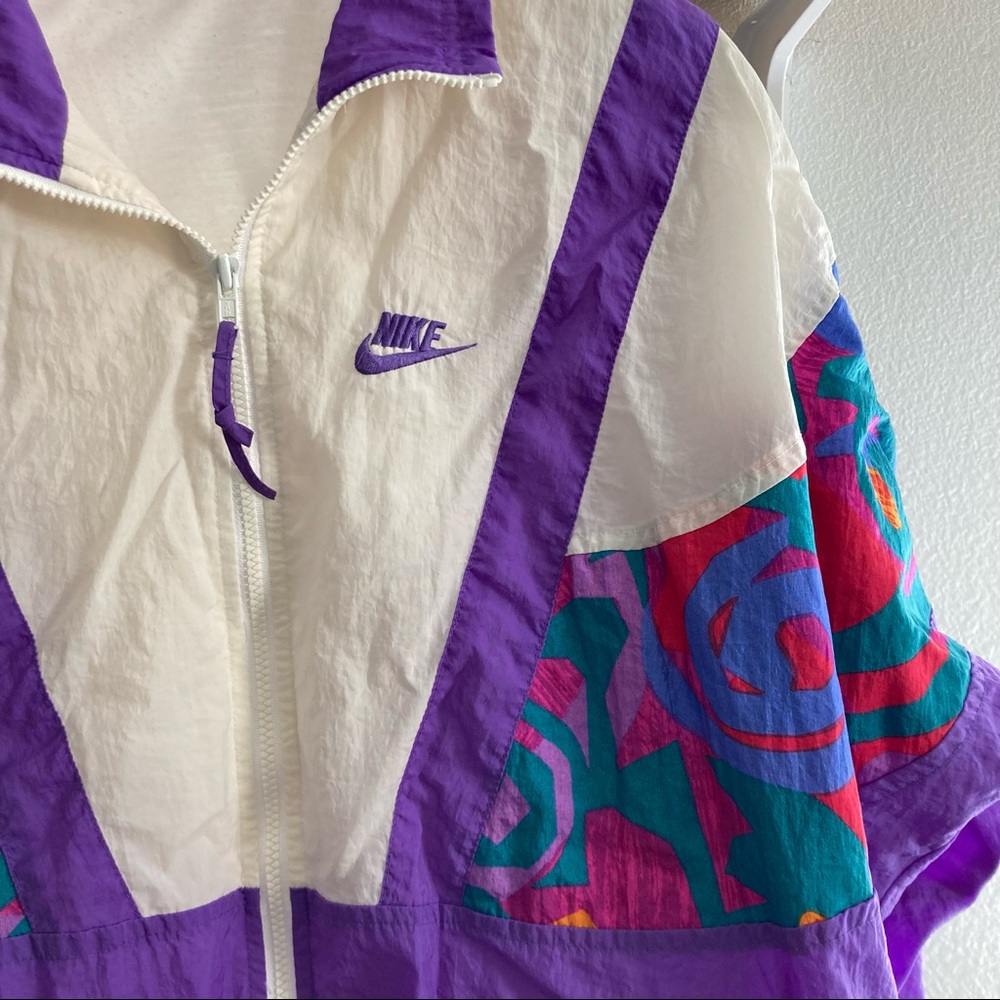SOLD Vintage Nike windbreaker